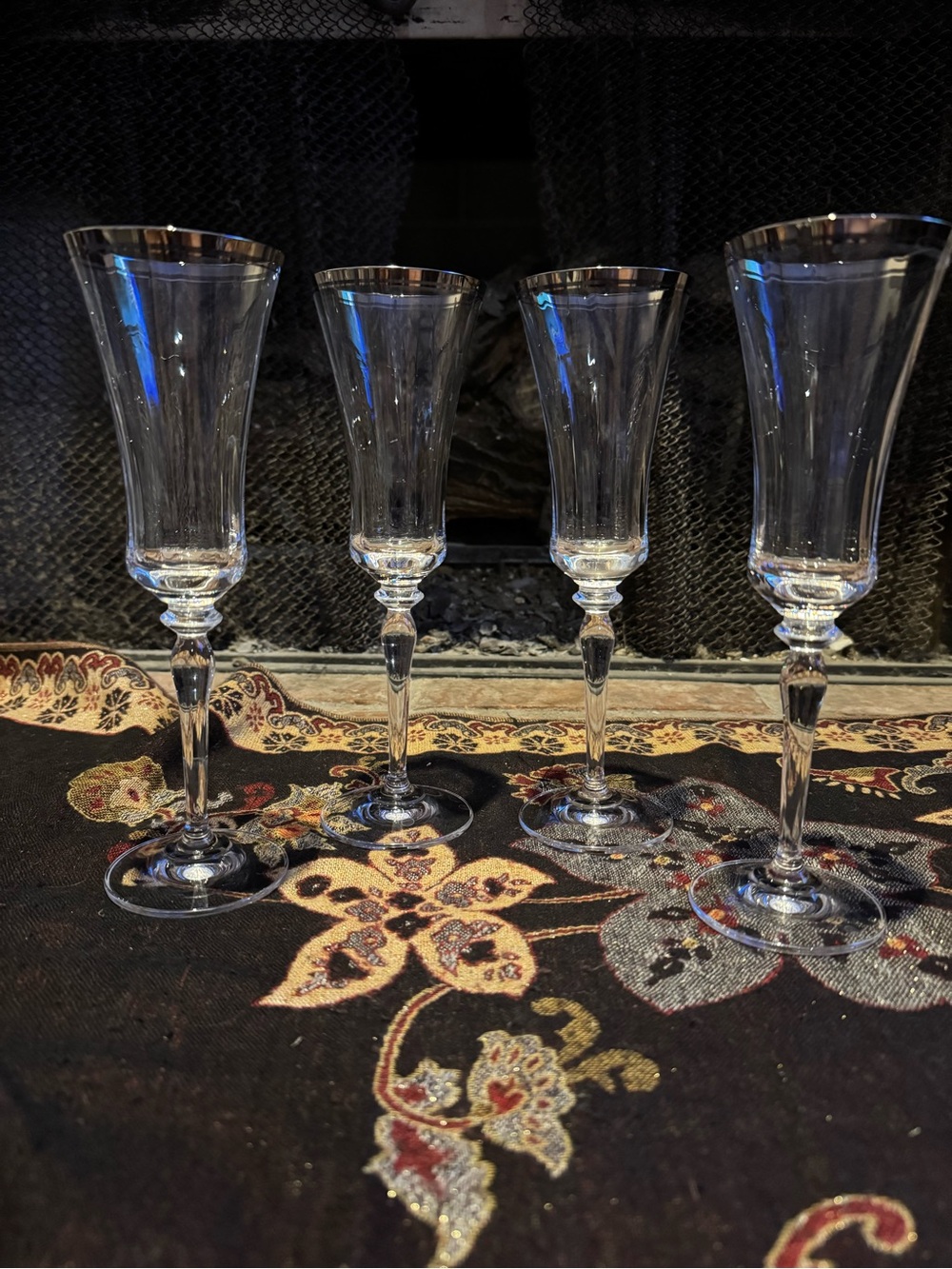 Jamestown Clear (Platinum Trim)
by MIKASA